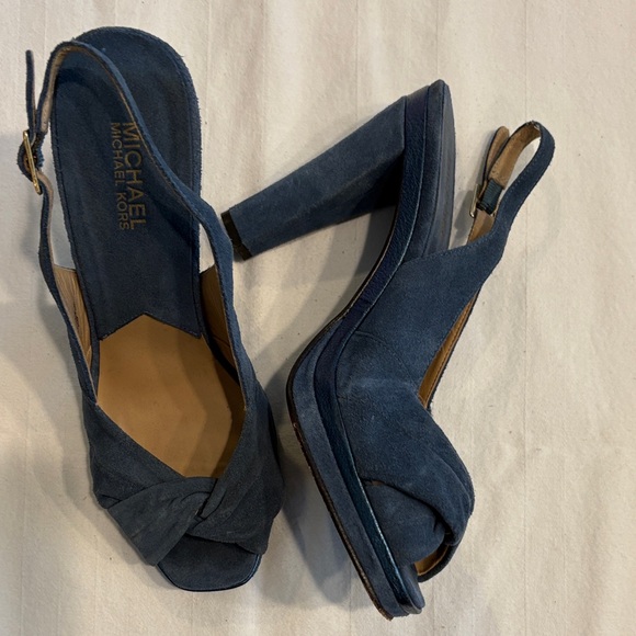 MICHAEL Michael Kors Blue Suede Heels - Picture 8 of 9